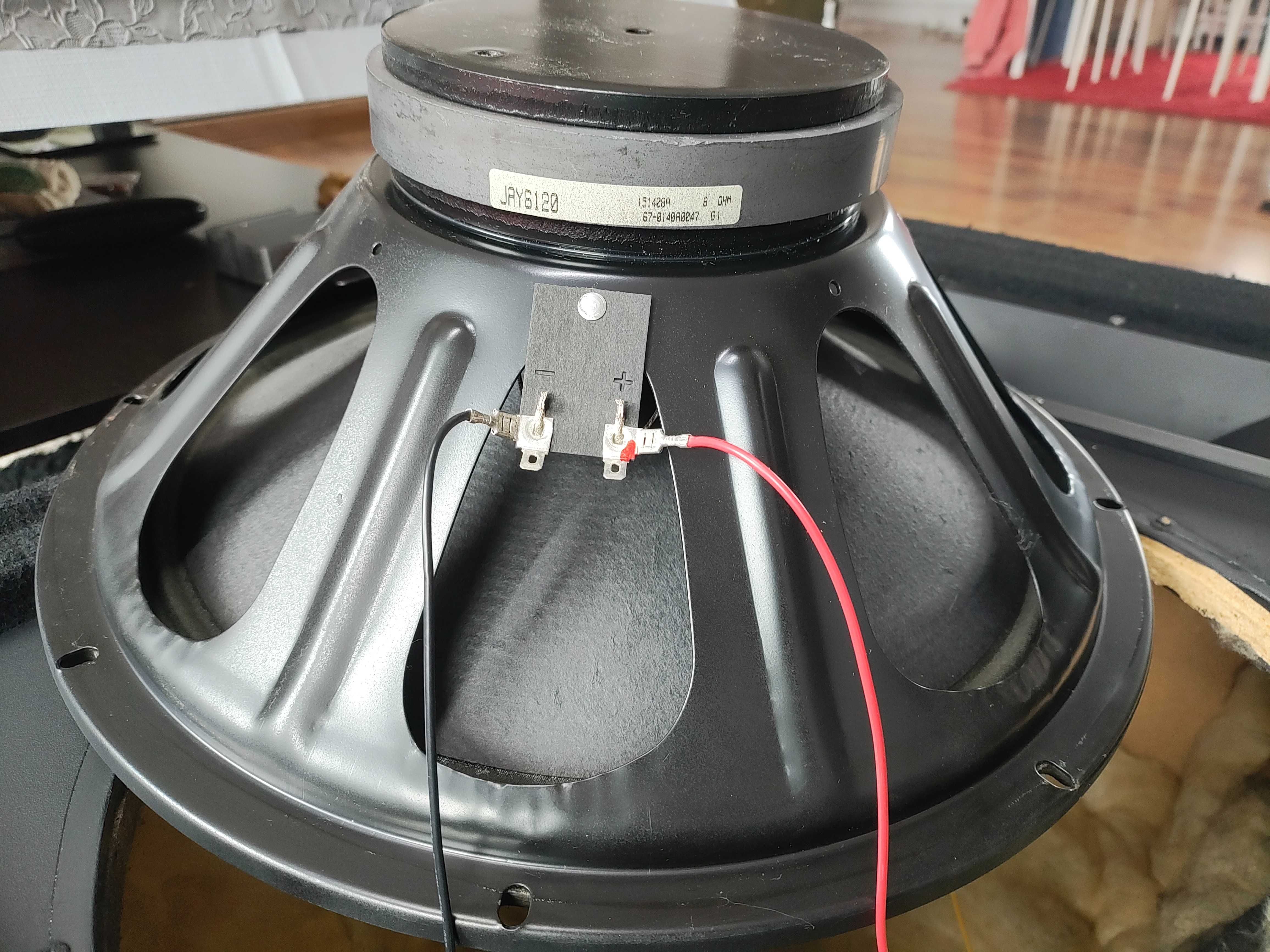 усилвател YAMAHA 600Wс вграден миксер и тонколони Yamaha S15 500W