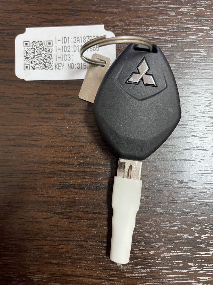 Продам смарт-ключ Mitsubishi Galant