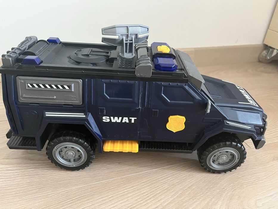 Masina electronica Swat