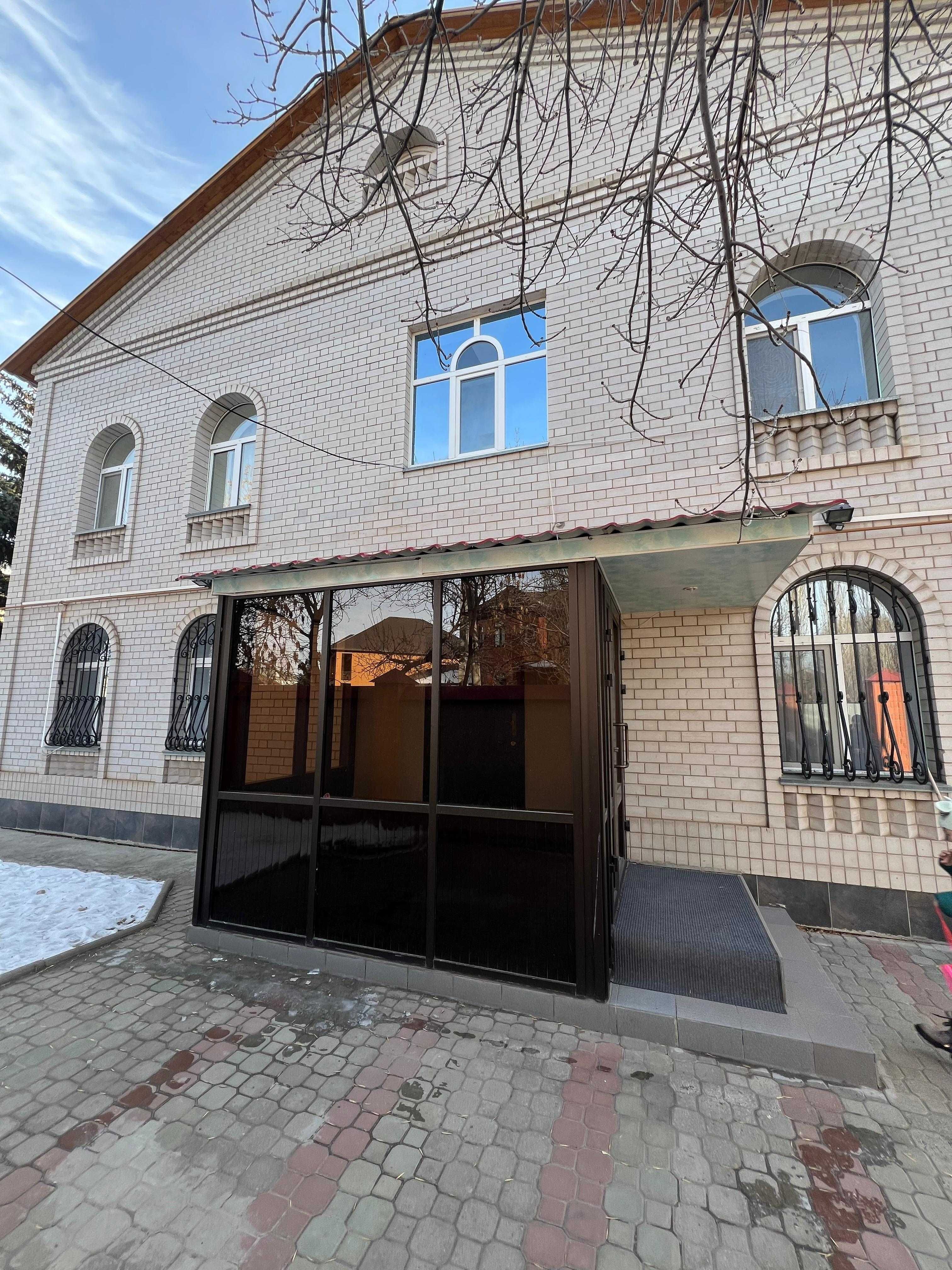 Продам коттедж в центре города в р Сазда ул Г Жубановый