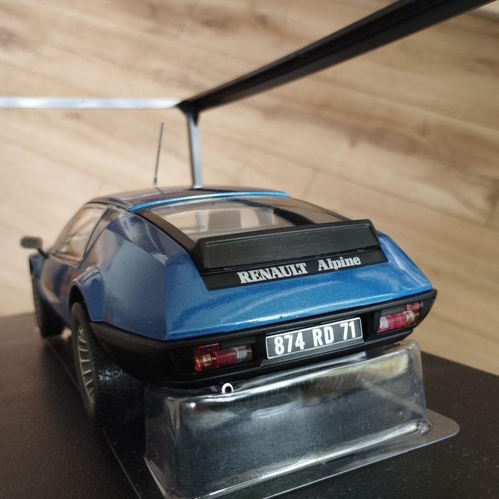Метален (die cast) модел на Alpine A310