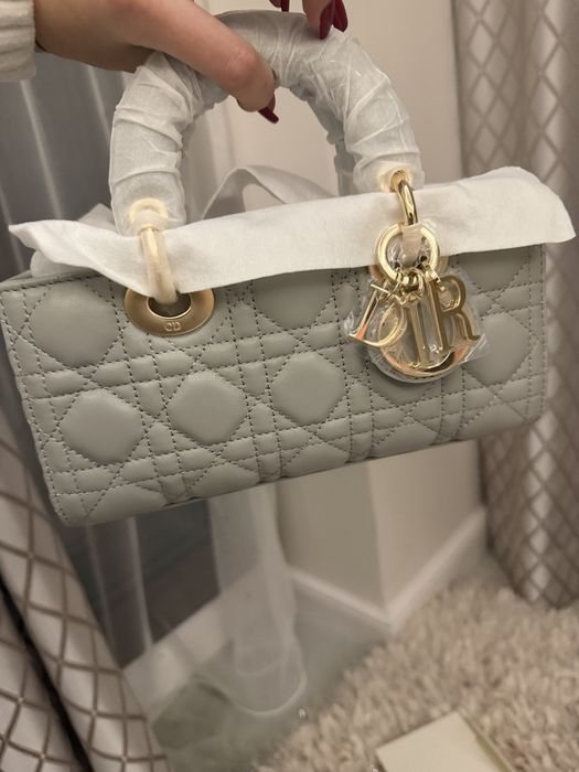 оригинална сива чанта Dior Lady D joy