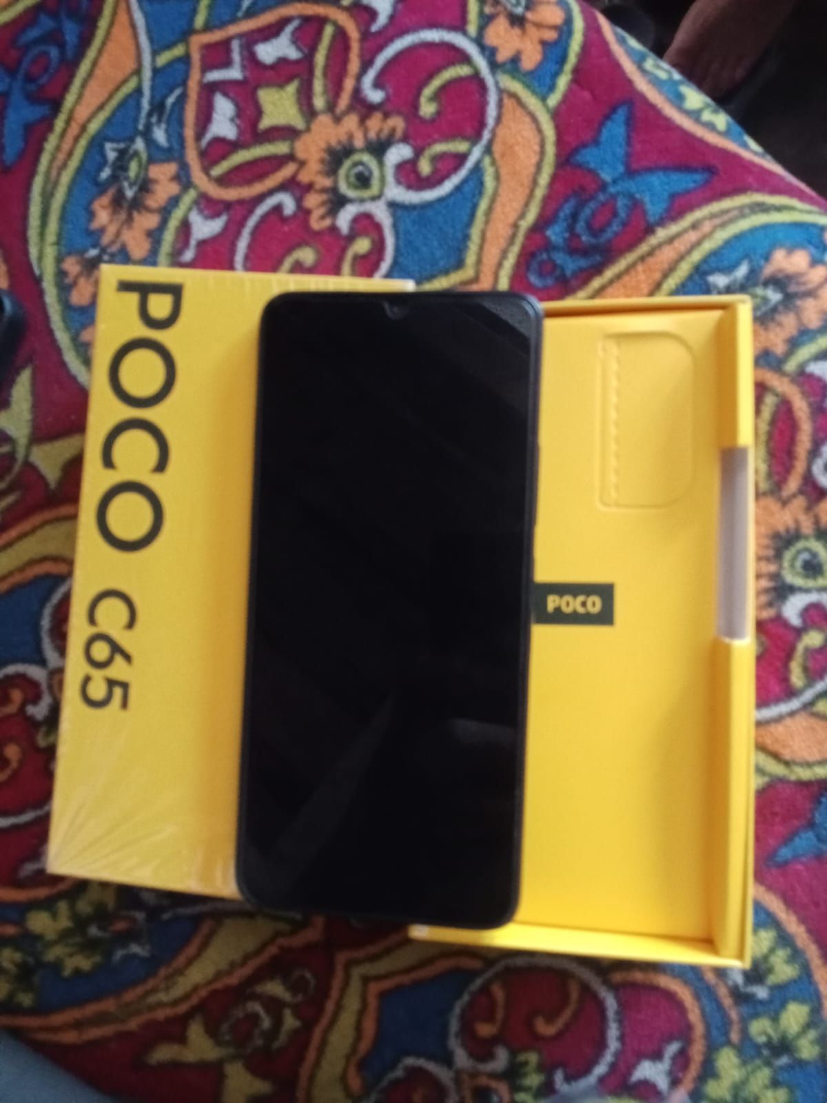 POCO C65 память 256