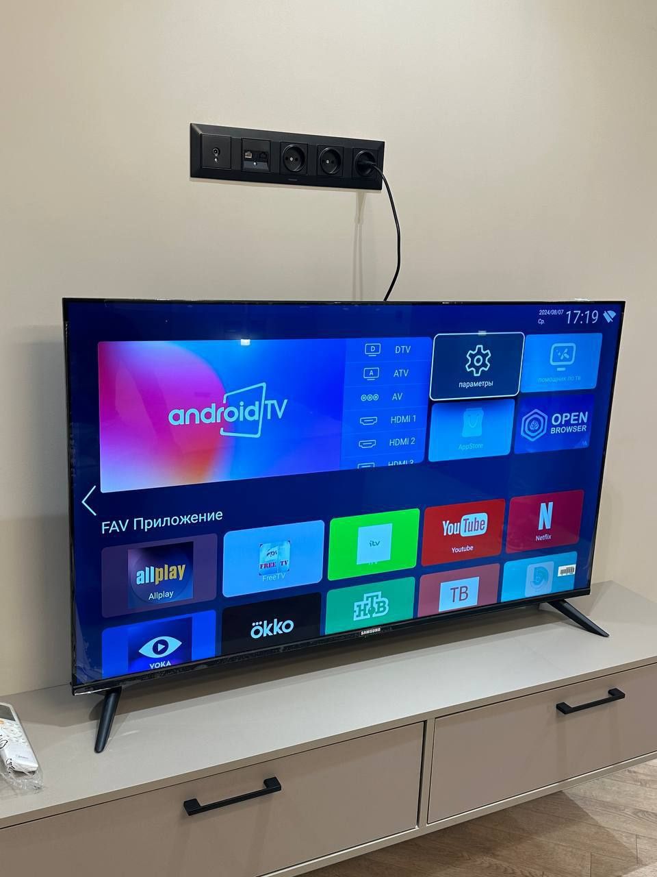 Smart tv 32 * 43 смарт тв телевизор HD Samsung