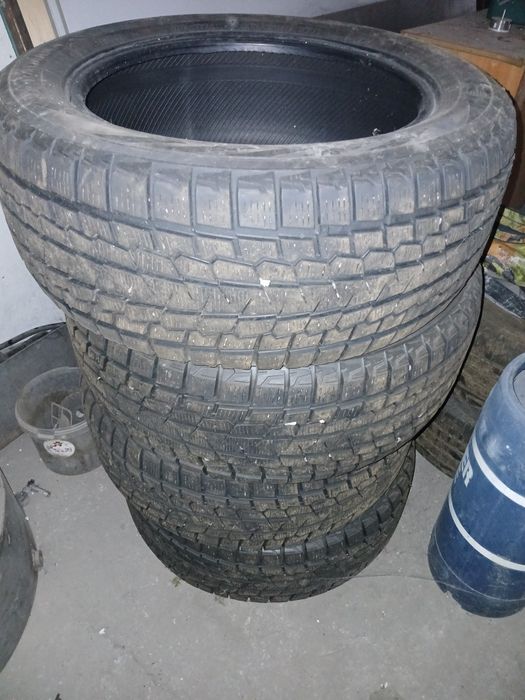 Зимняя резина 235 55 R17