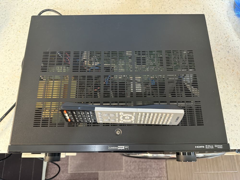 Yamaha RX-A820 resiver