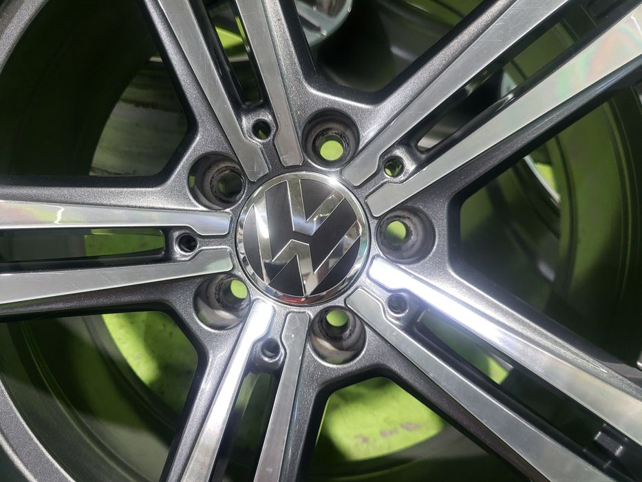 18 5x112 Vw Passat Tiguan Touran Caddy лети джанти 5х112