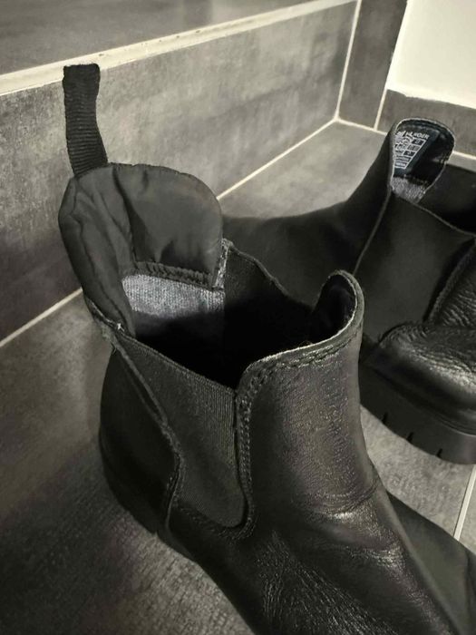 Tommy Hilfiger N39, Естествена кожа