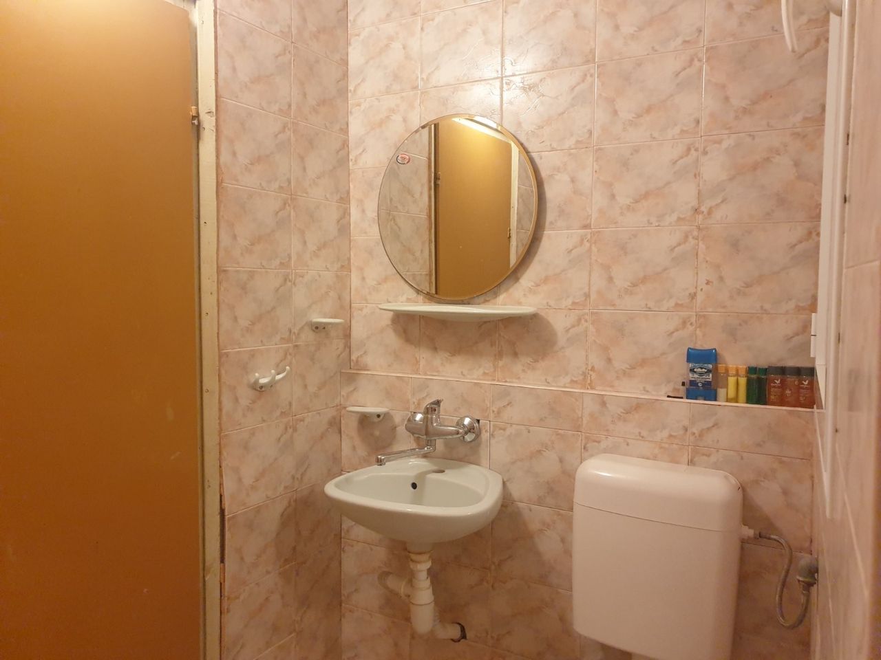 Продава се Тристаен апартамент в Пазарджик, Окръжна болница - 81 кв.м за 939 €/кв.м - Снимка #6