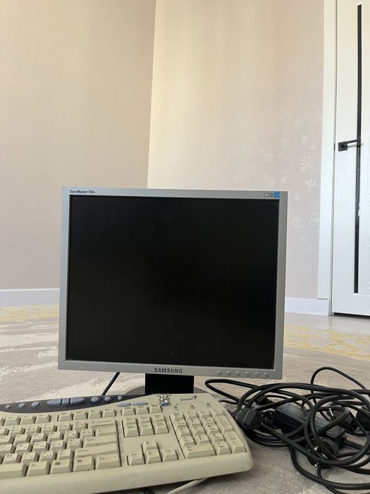 Samsung SyncMaster 740N + пернетақта (жұмыс істейді)