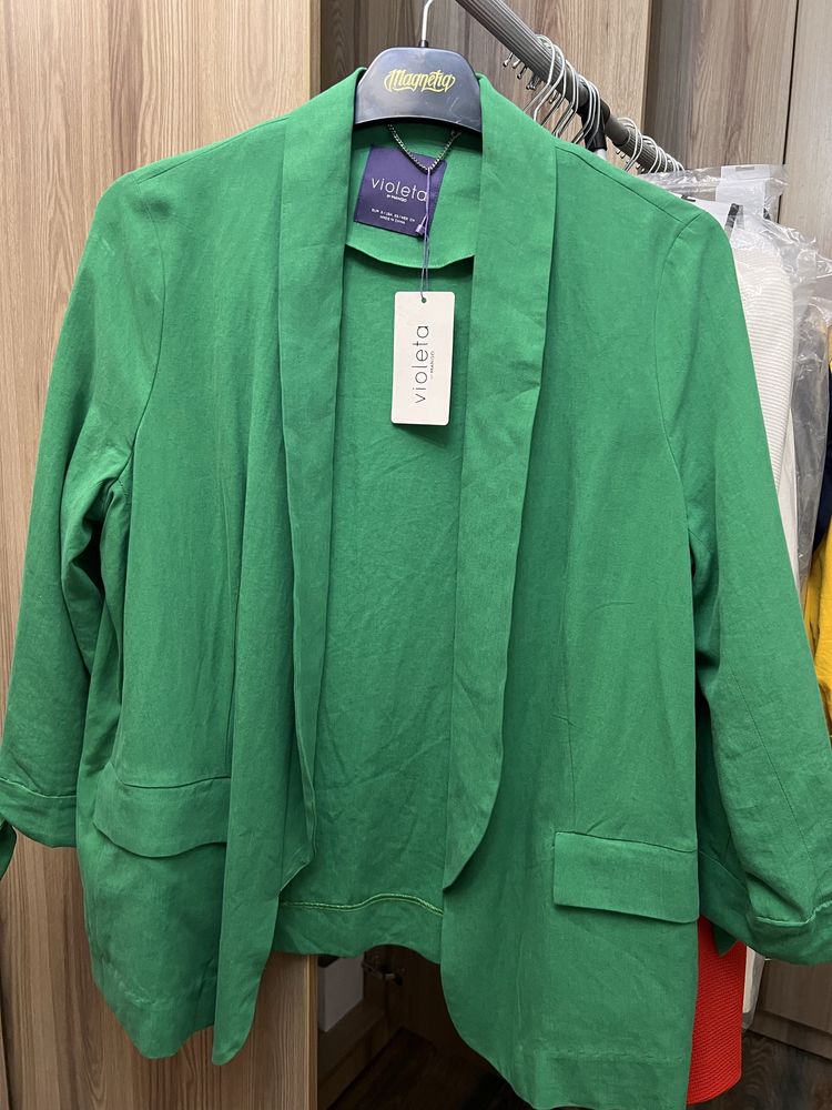 Пиджак новый зеленый из лиоцелла