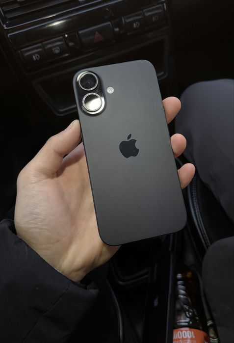 16 айфон продам новый 100% акум каровка есть