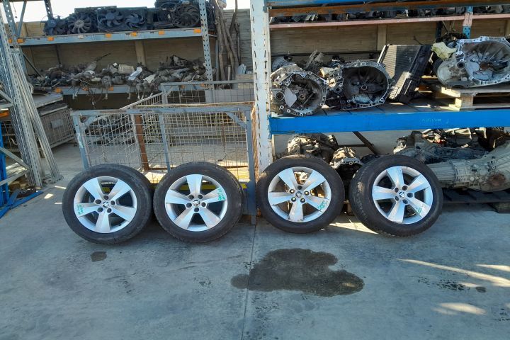 Jante aliaj cu anvelope 15 - set 185/60 R15 Skoda Fabia NJ [facelift]