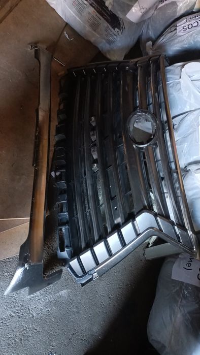 Решётка на Лексус 570