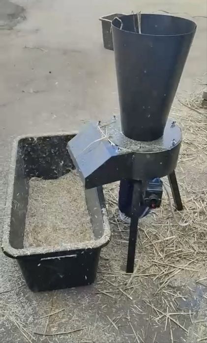 Tocator paie lucerna, nu chinezesc