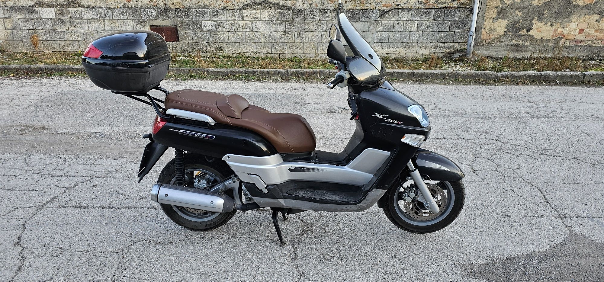 Скутер Yamaha 300