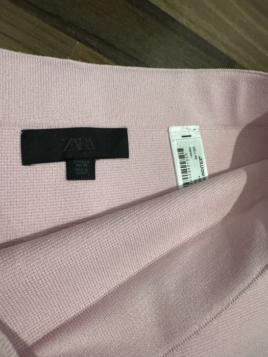 Дамска пола Zara