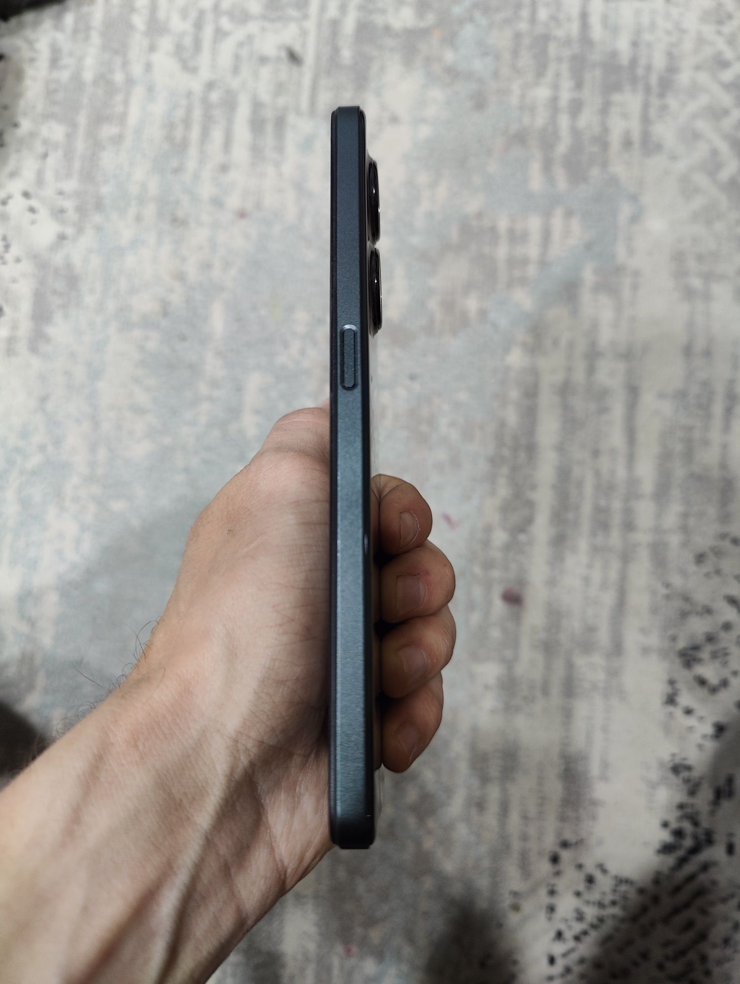 Продам смартфон One plus core 3 CE lite