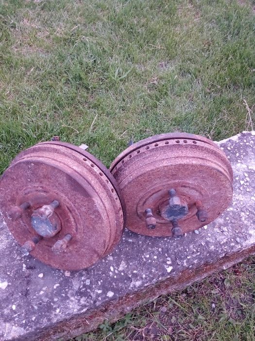 Butuci căruță remorci