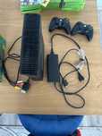 Xbox 360-250 gb cu 18 jocuri