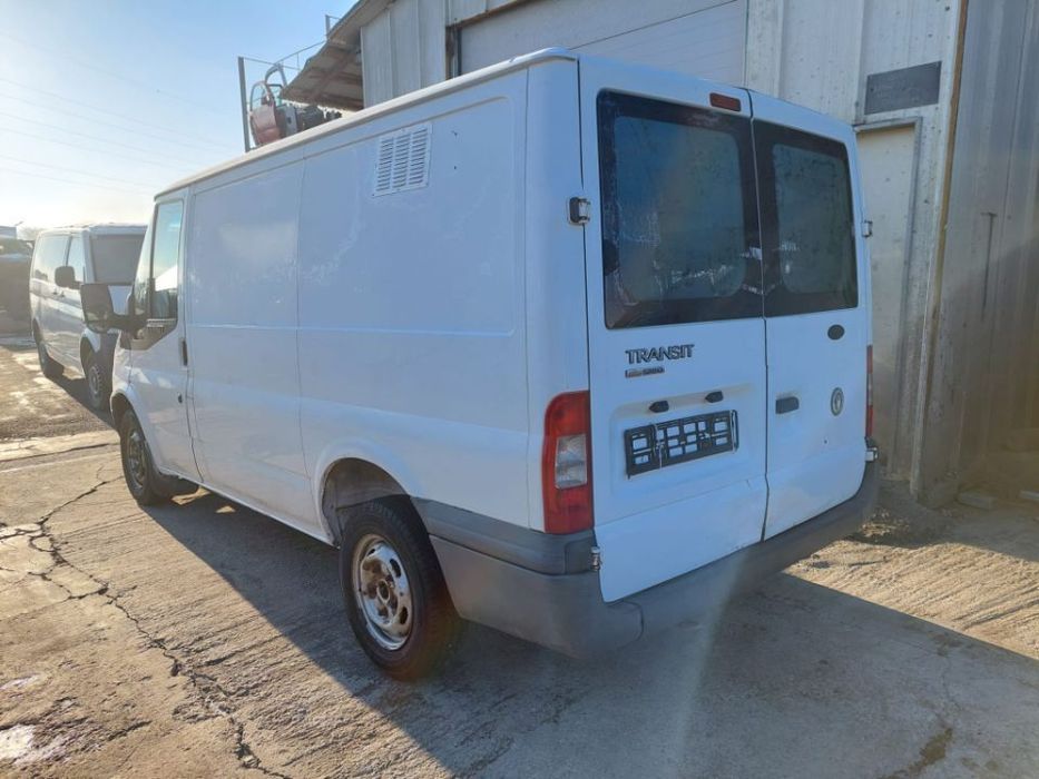 Dezmembram Ford Transit, an 2008, motor 2.2 TDCI tip P8FA