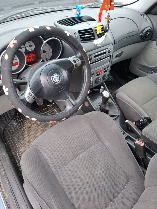 De vanzare alfa romeo