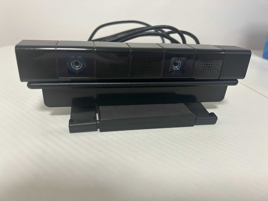 PlayStation 4 VR с Move контроллери