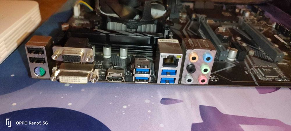 KIT Gigabyte B460 HD3 + I3 10105T 3.00 GHz + 8 GB Corsair DDR4 2400MHz