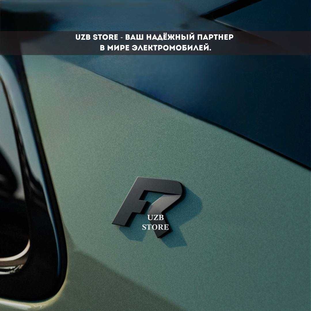Эмблема значок FR чёрного цвета на стойку L/R.  для моделей Zeekr 001