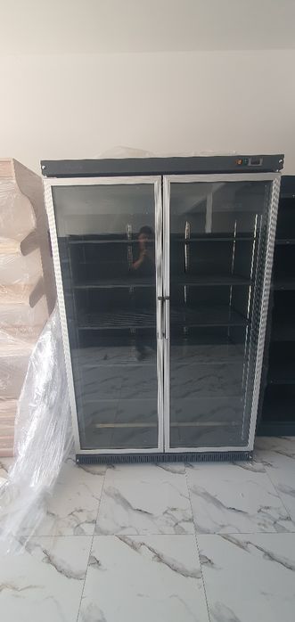 Стилаж и халаделник