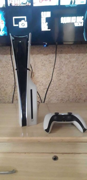 Sony PlayStation 5 Slim (CD), 1 ta joystik+13 o'yin yozilgan+ 4 diskda