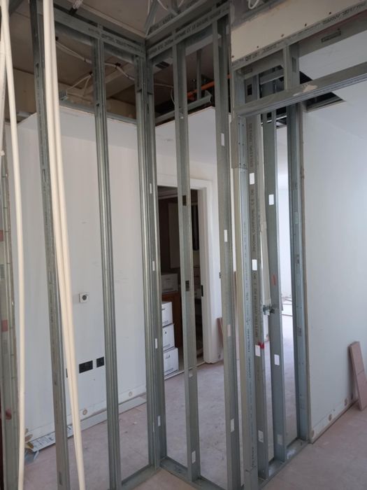 Execut lucrari de rigips