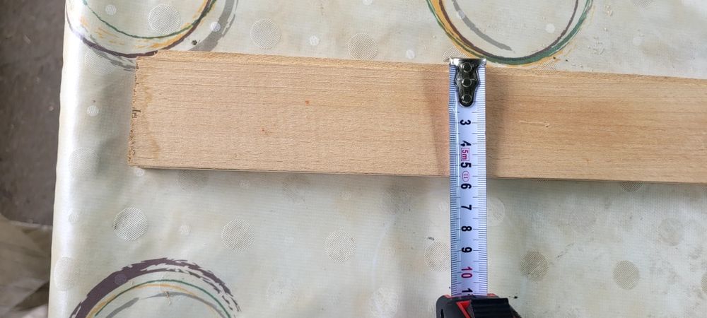 Продам паркетную доску по шт.