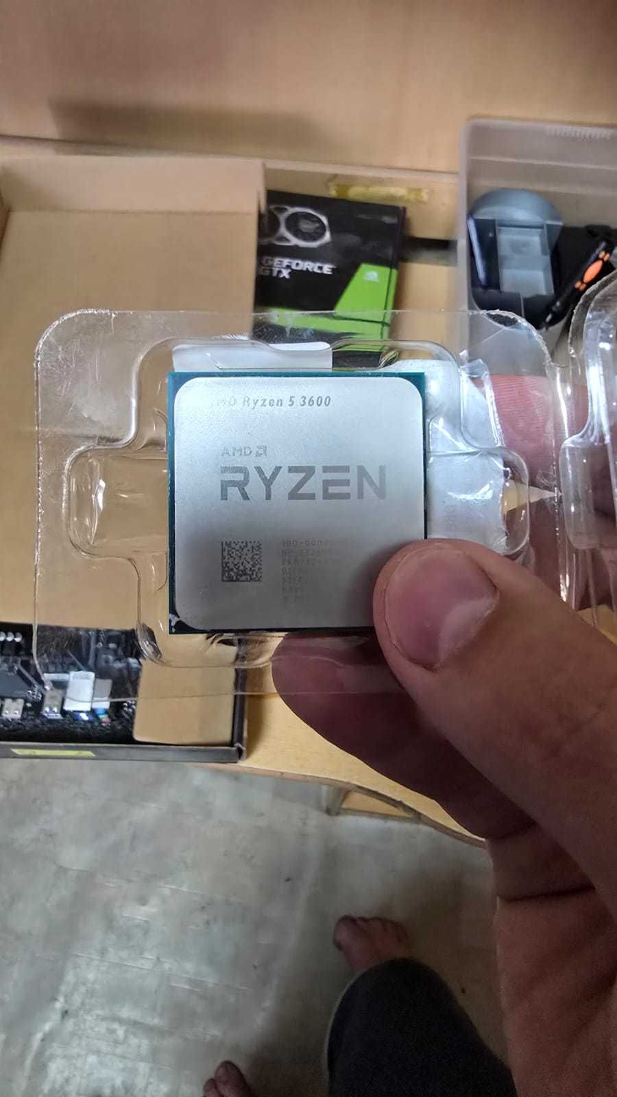 Ryzen 5 3600+GIGABYTE A520M K V2