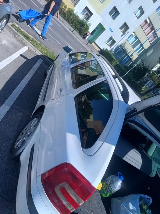 Vând skoda octavia 2