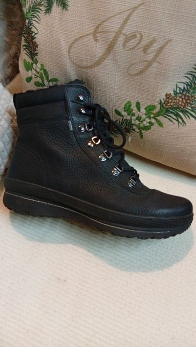 N.41 Високи дамски обувки Ecco с Gore-tex като нови!