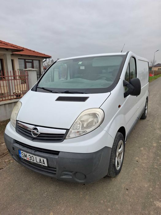 Opel Vivaro 2011