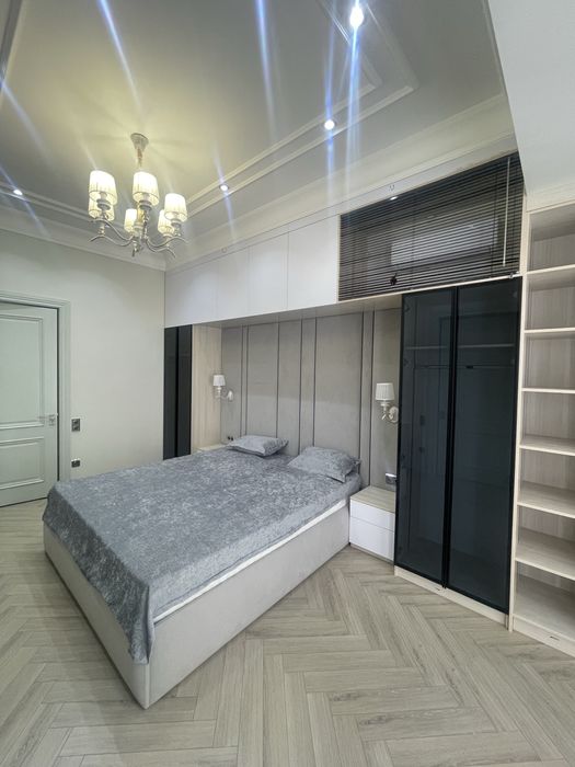 Продаётся евро Дом орентир Алайский.