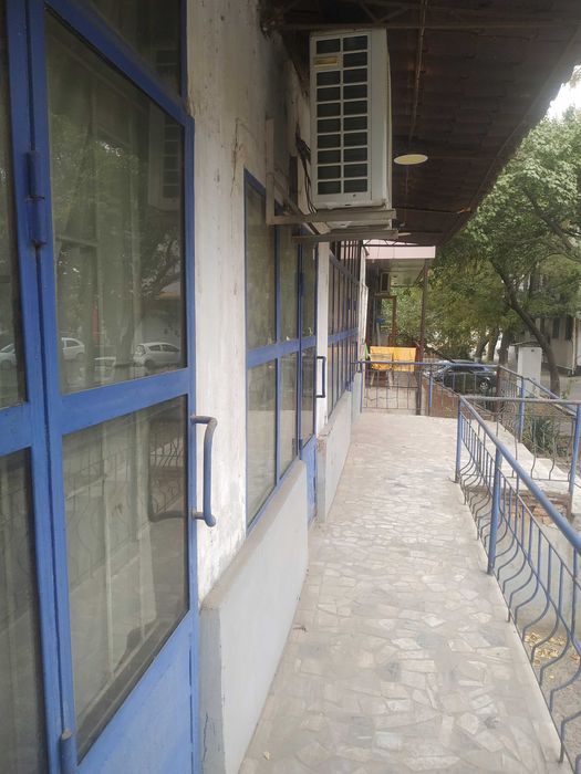 Arenda Yunusobod 6 Alfraganus 3/1/4  ofis 70m2