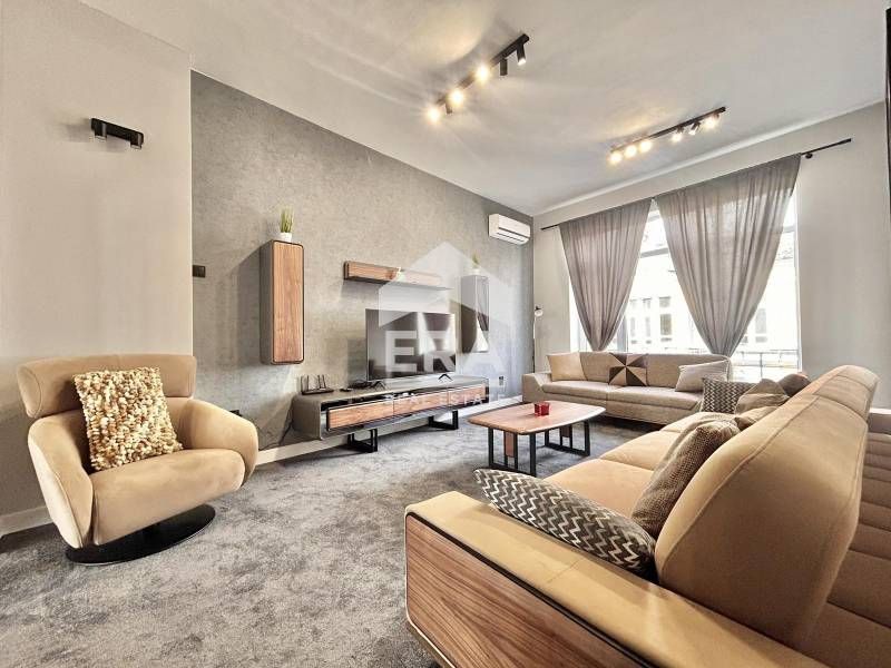 Дава се под наем Тристаен апартамент в София, Център - 110 кв.м за 2000 € - Снимка #2