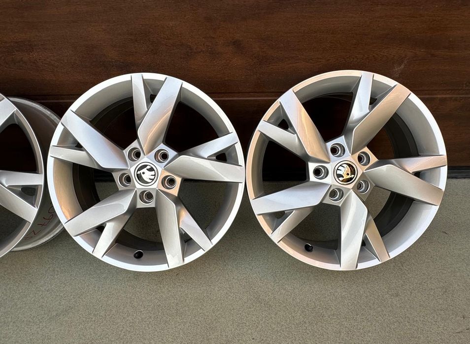 Jante 17 5x112 Originale Skoda Octavia VW T-roc Golf8,7,6,5 Jetta Seat