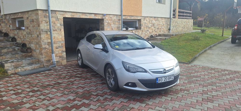 Opel astra j GTC