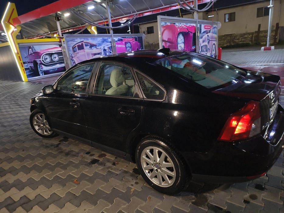 Volvo S40 2009 diesel capacitate 2000 , foarte puțin peste 300000km