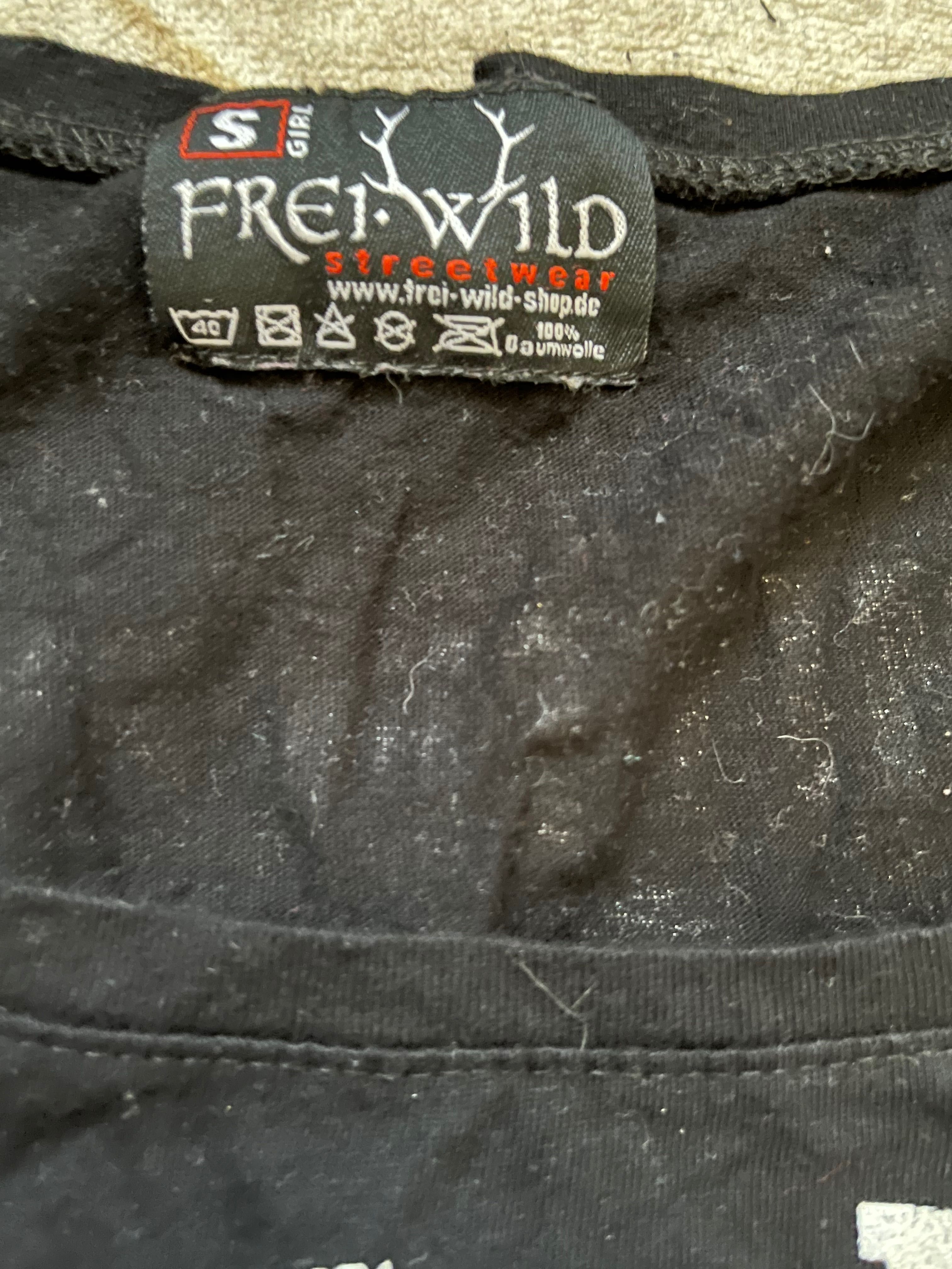 tricou frei wild (emo,y2k,ed hardy , evisu)