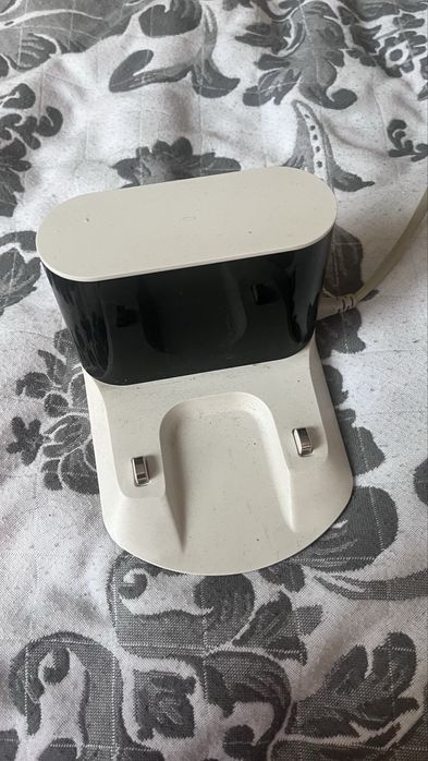 Продам бу робот пылесос