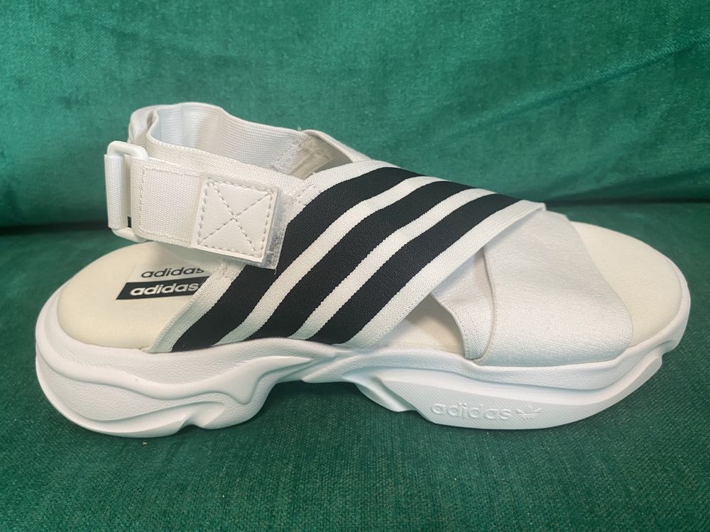 Sandale Adidas Magmur marimea 39