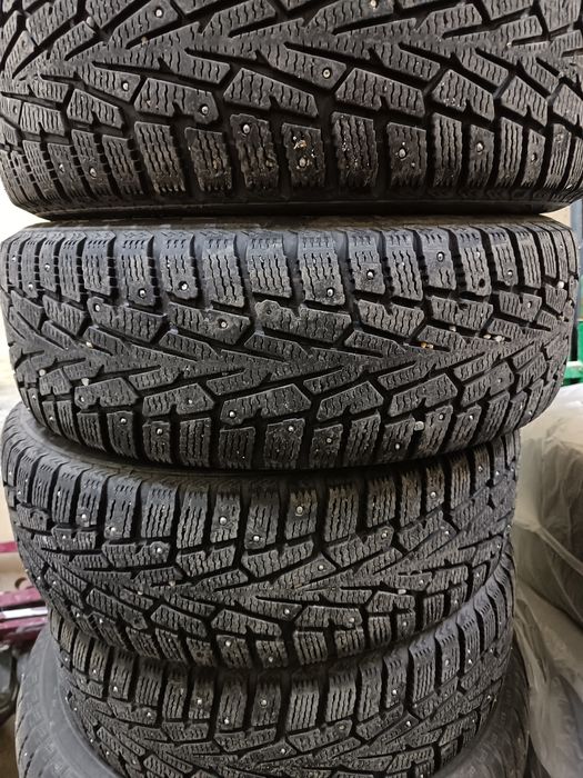 Продам зимние шипованные шины 195 /65R15 Cordiant Snow Cross