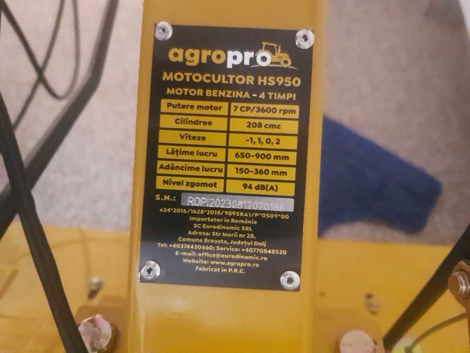 Vand motocultor agroland benzina 7cp 4 timpi cu remorca, ambele noi