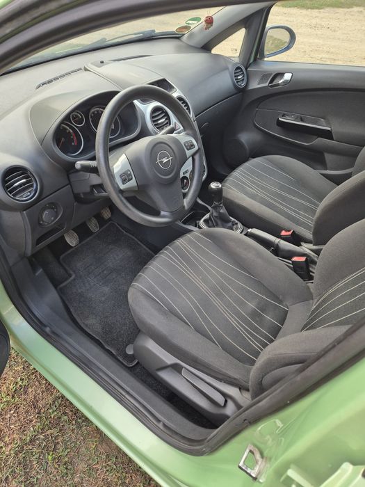 Opel corsa d 1.2 benzina