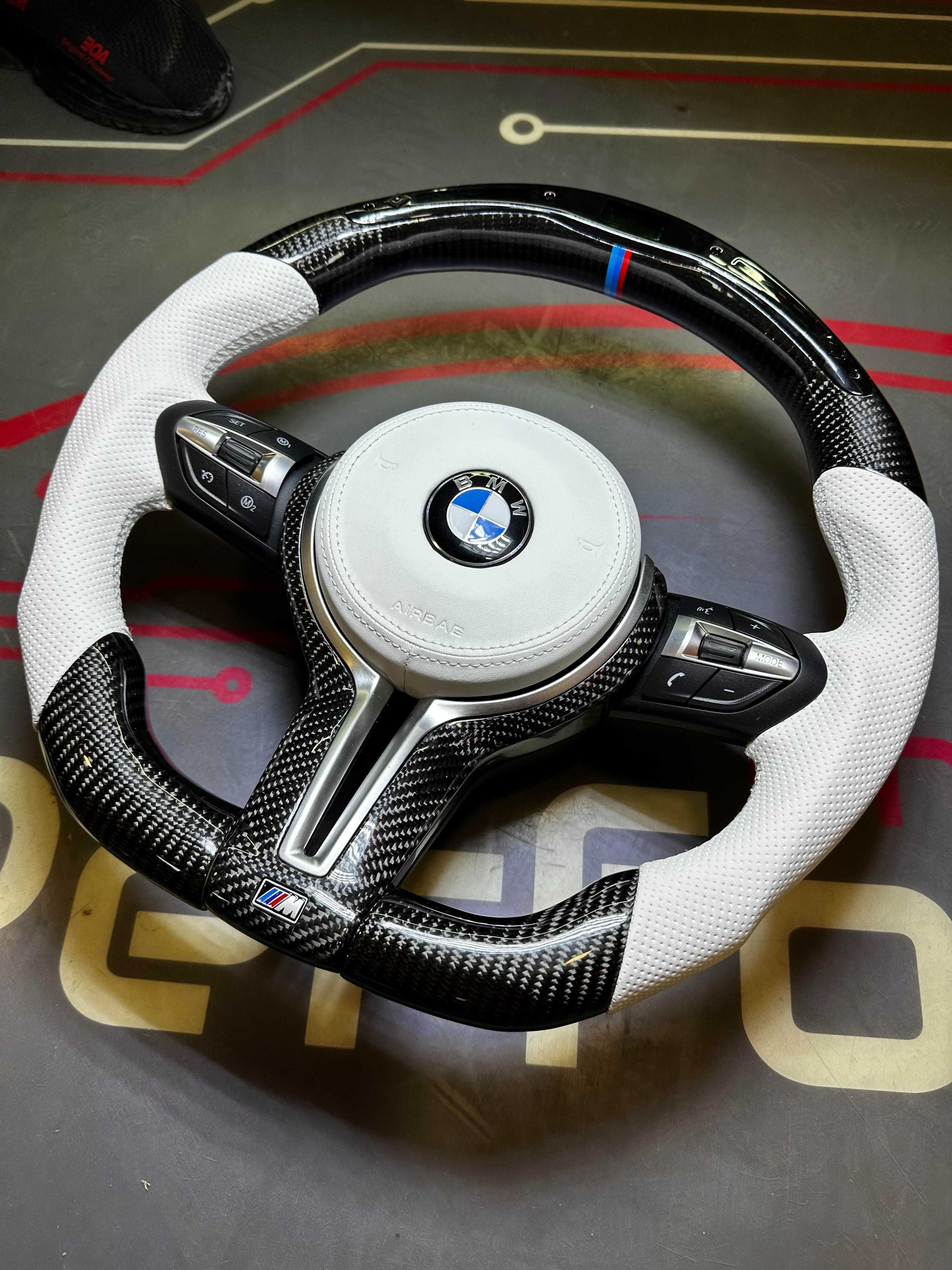 Volan BMW M CARBON / LED / Vibratii / Incalzire / DISTRONIC! SERIA F/E